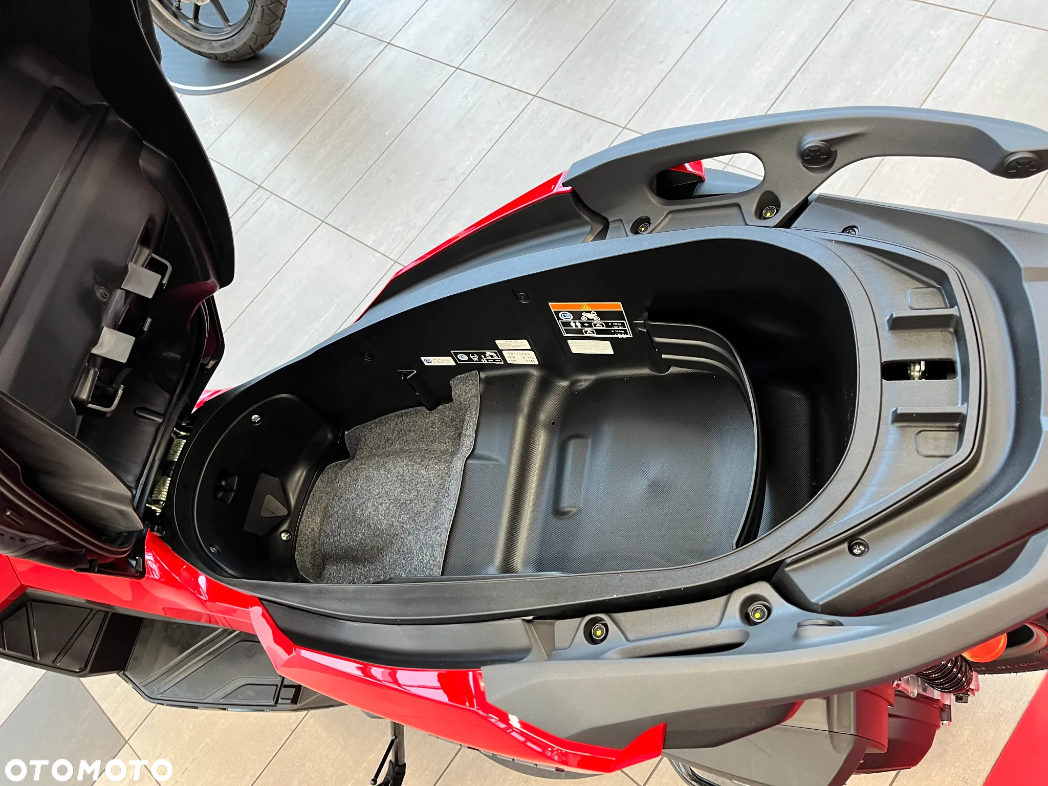 Honda ADV350 - 11
