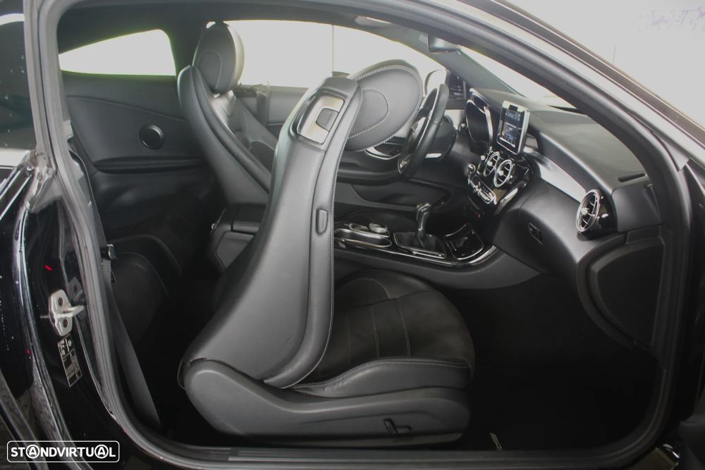 Mercedes-Benz C 220 d Cabrio AMG Line - 40