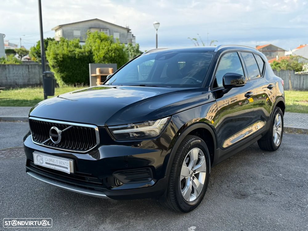 Volvo XC 40 T3 Momentum - 1