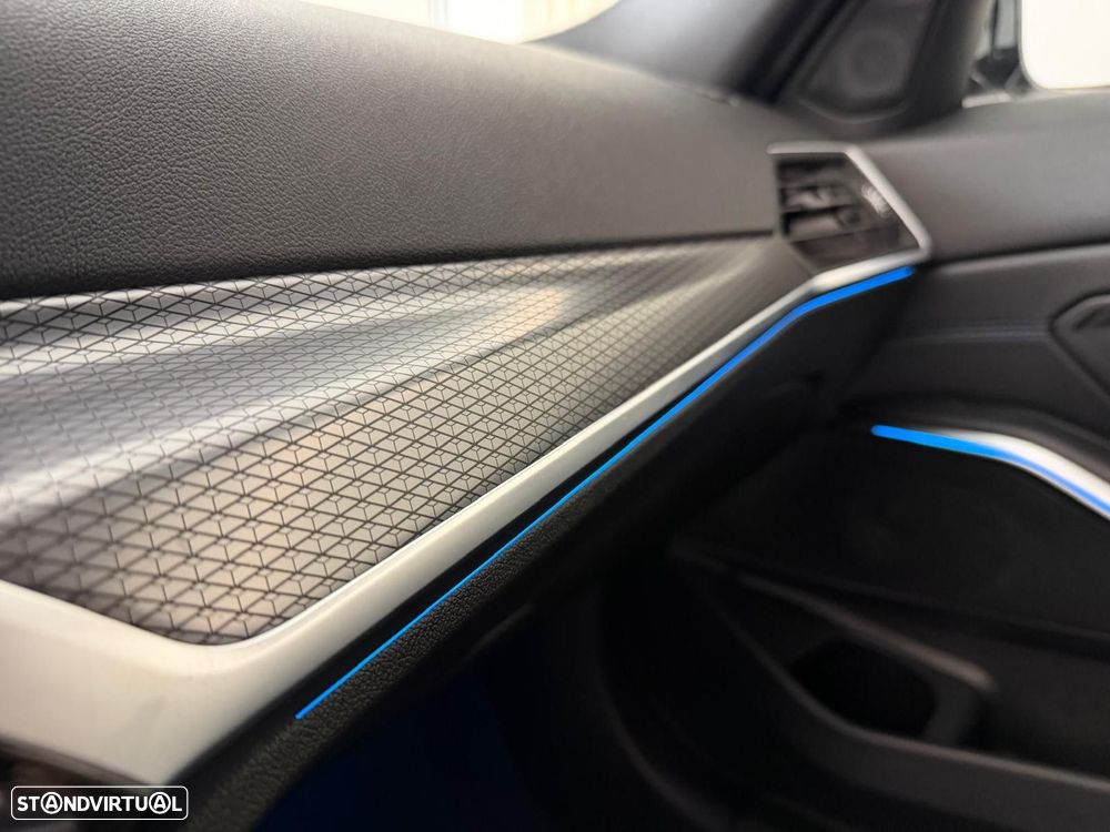 BMW M340 d xDrive - 25