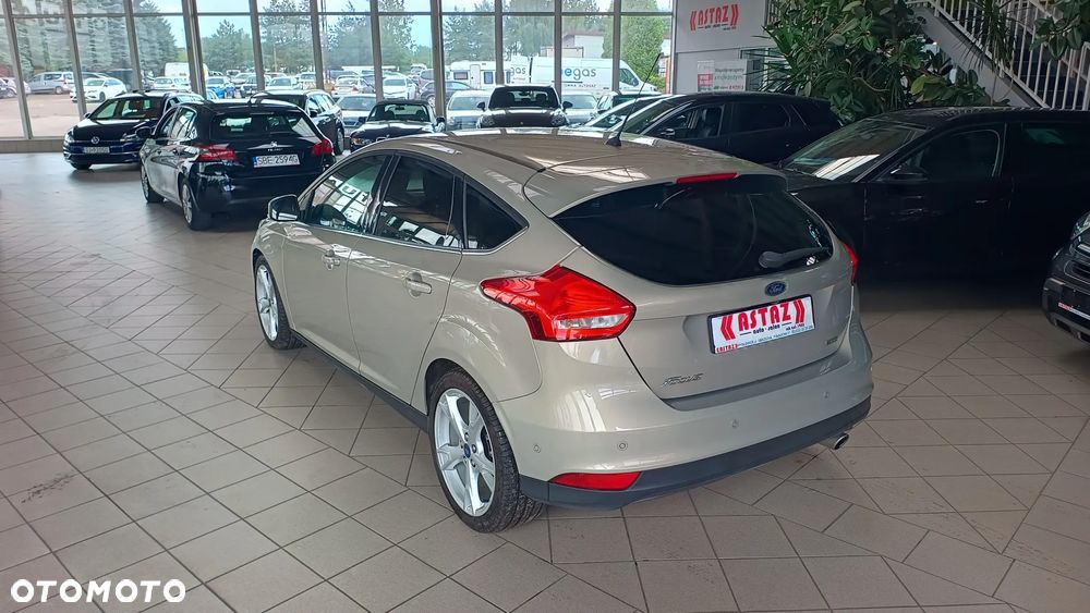 Ford Focus - 16