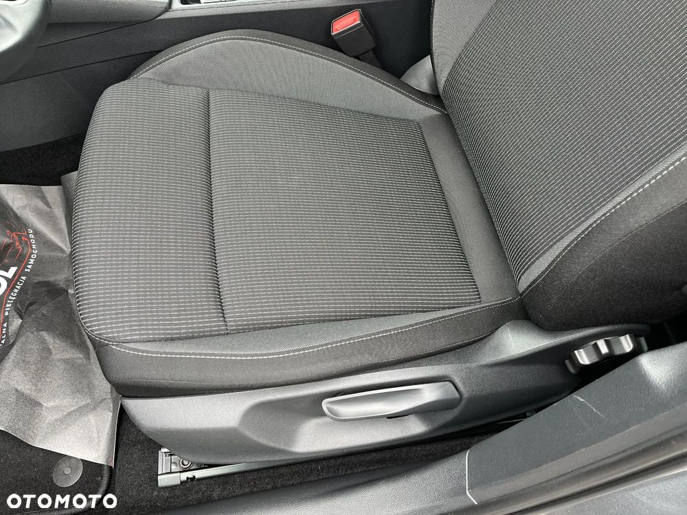 Skoda Octavia 1.5 TSI mHEV Selection DSG - 12