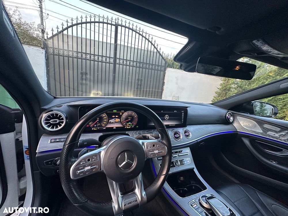 Mercedes-Benz CLS - 10