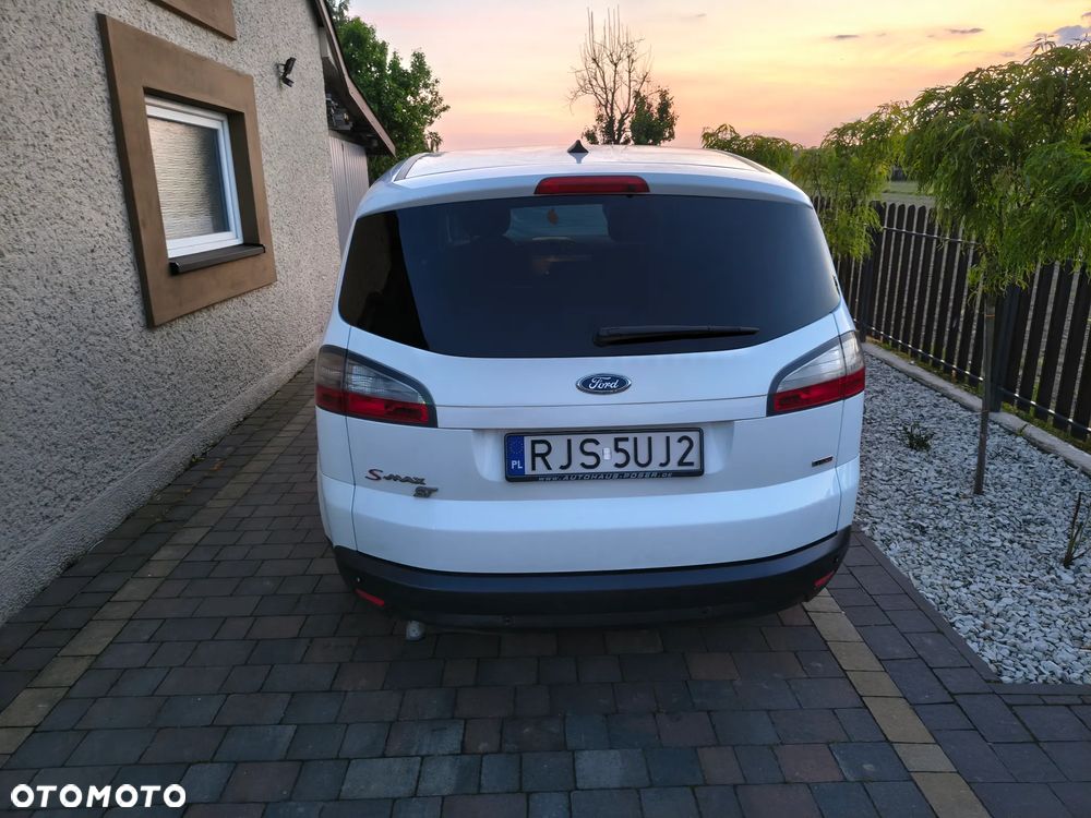 Ford S-Max 2.0 TDCi DPF Champions Edition - 9