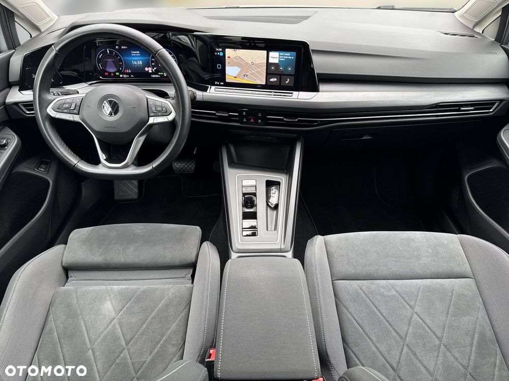 Volkswagen Golf - 20