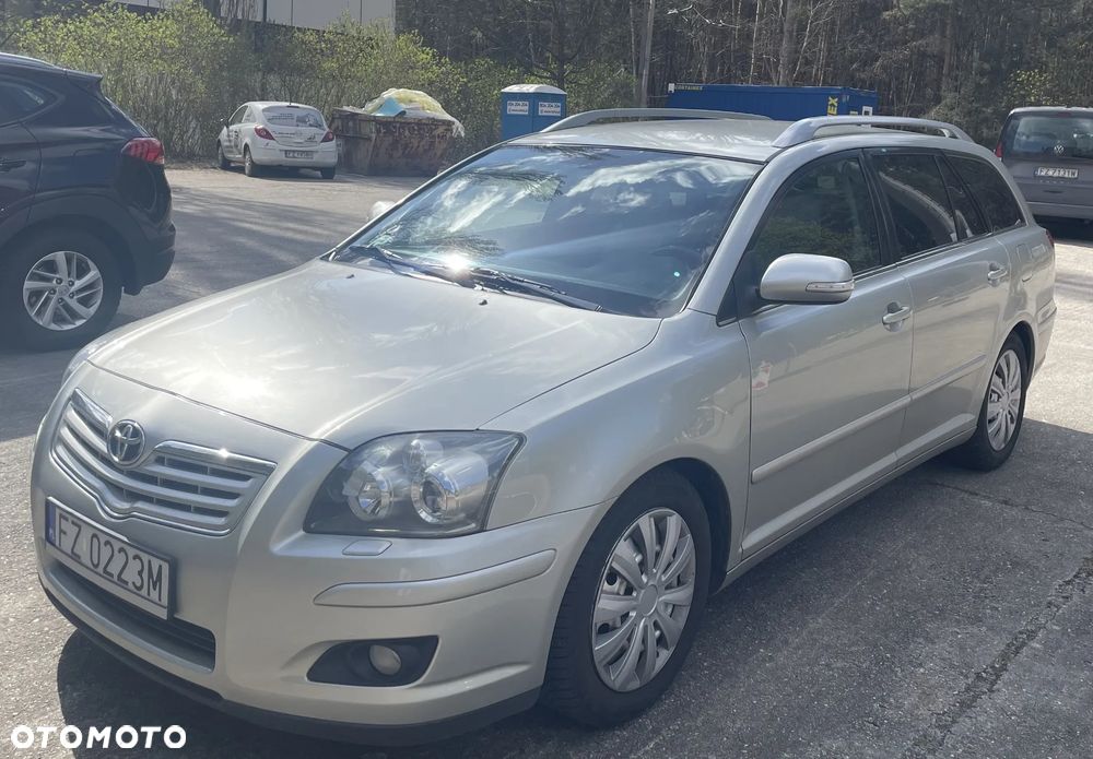 Toyota Avensis 2.0 VVT-i Sol plus - 1