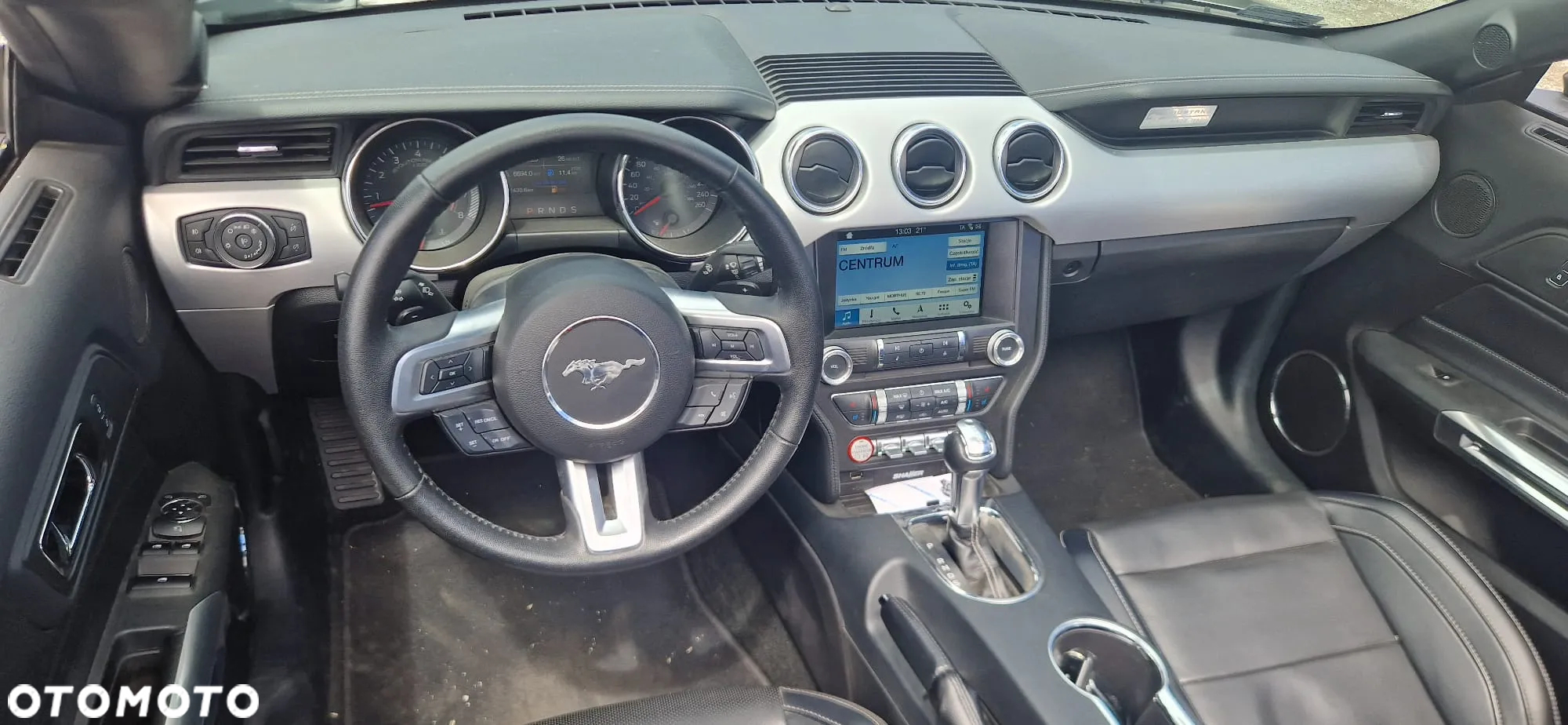 Ford Mustang 5.0 V8 GT - 10