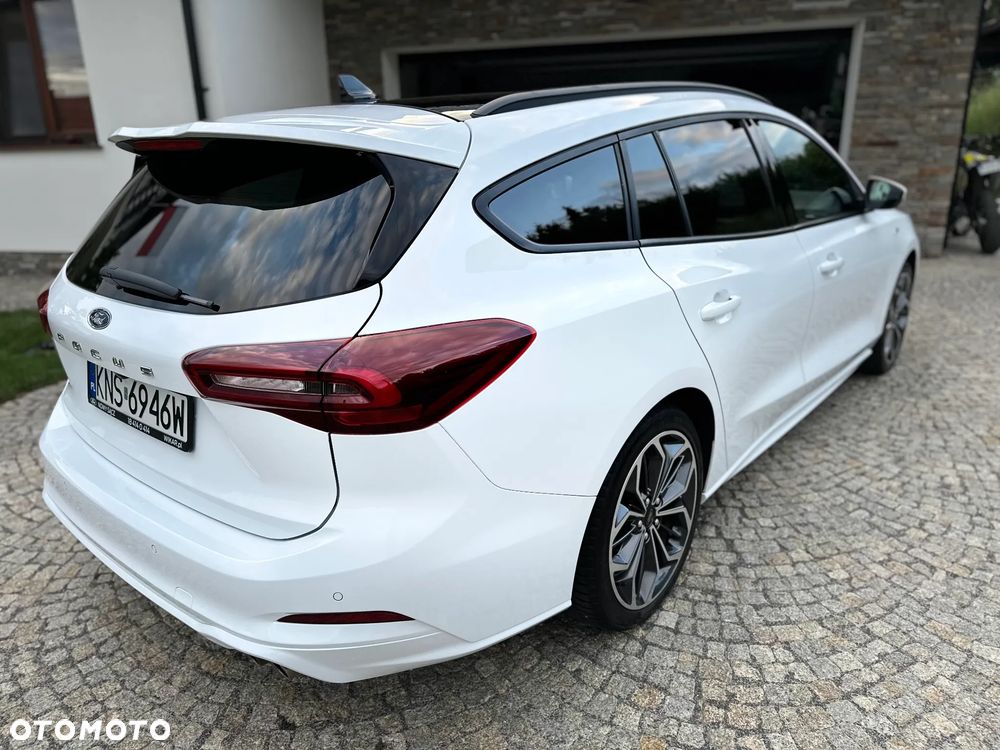 Ford Focus 1.0 EcoBoost Hybrid ST-LINE X - 5