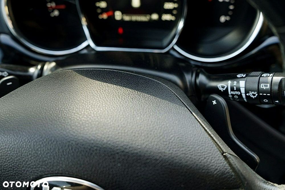 Kia Ceed - 34