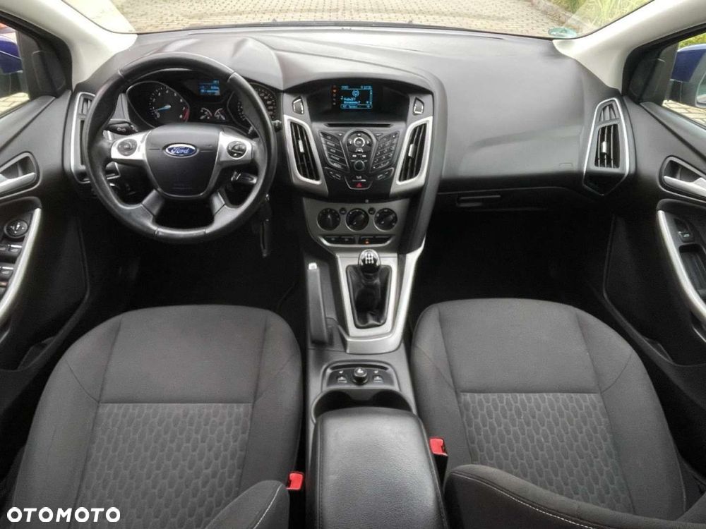 Ford Focus - 21