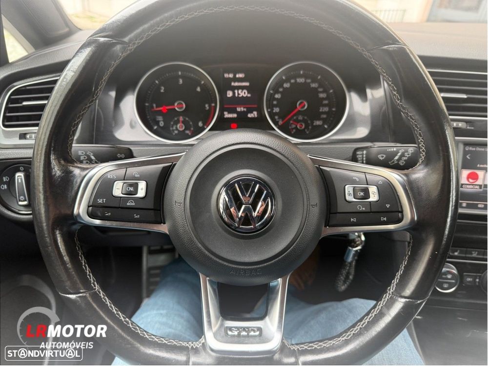VW Golf 2.0 TDI GTD - 10