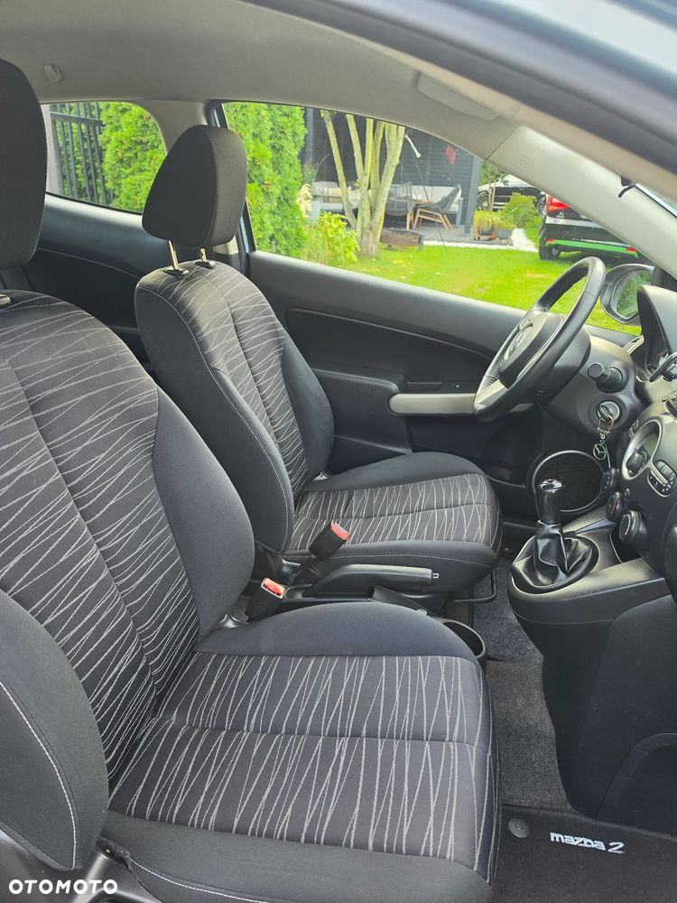 Mazda 2 - 17