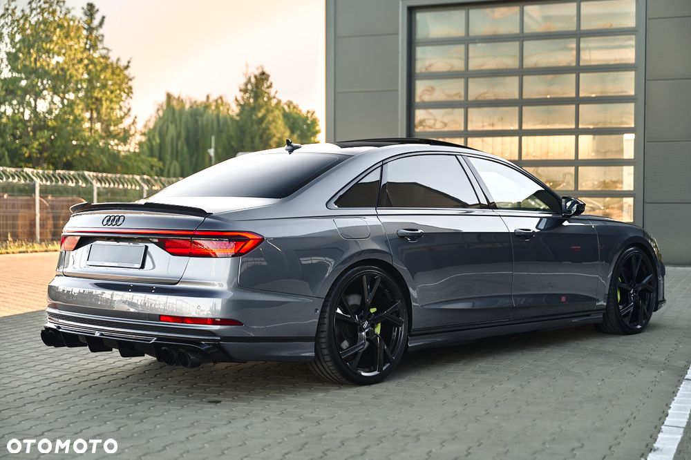 Audi A8 L 55 TFSI mHEV Quattro Tiptr - 17