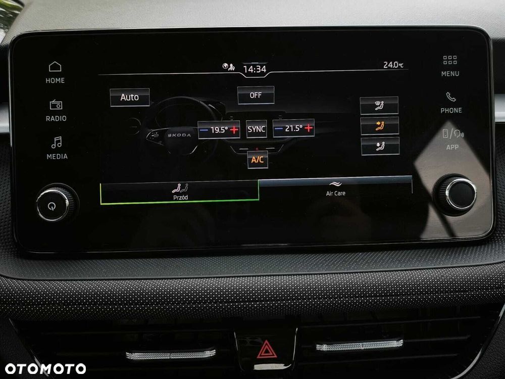 Skoda Fabia 1.0 TSI Selection DSG - 30