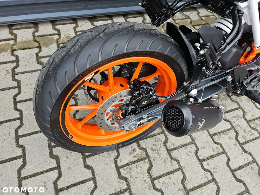 KTM Duke - 18
