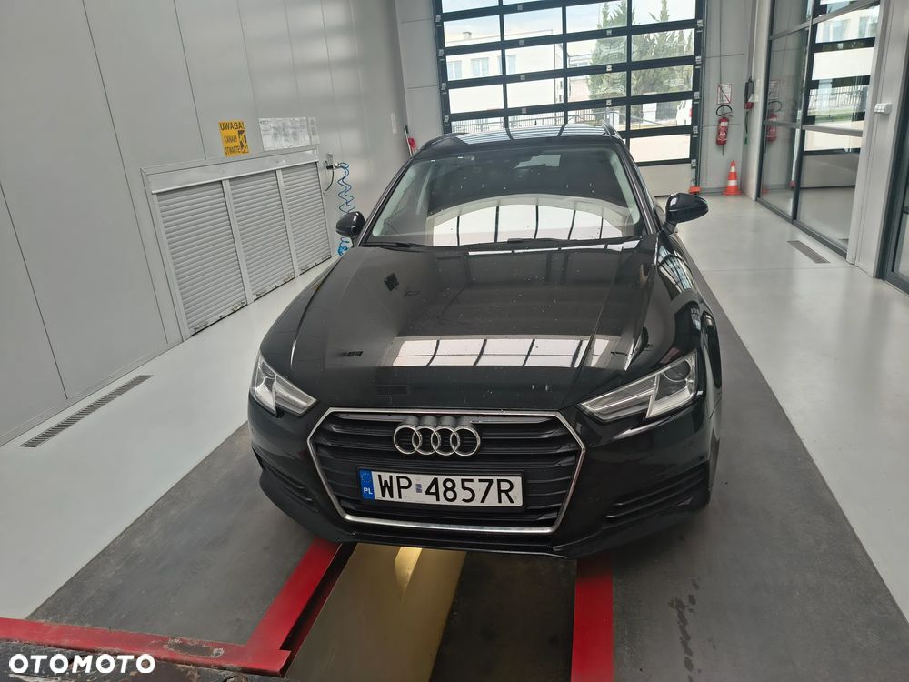Audi A4 Avant 2.0 TDI - 13