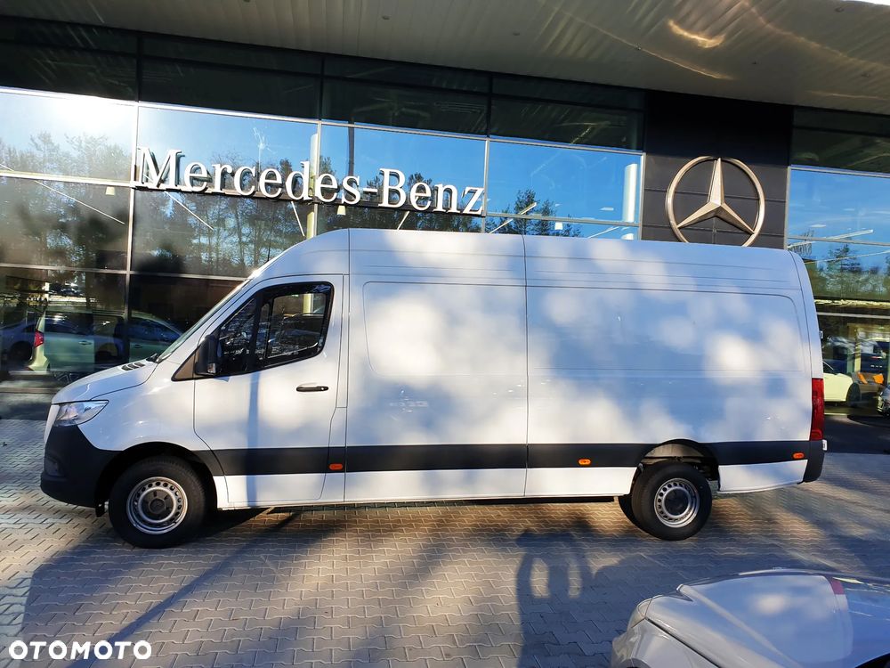 Mercedes-Benz SPRINTER - 4
