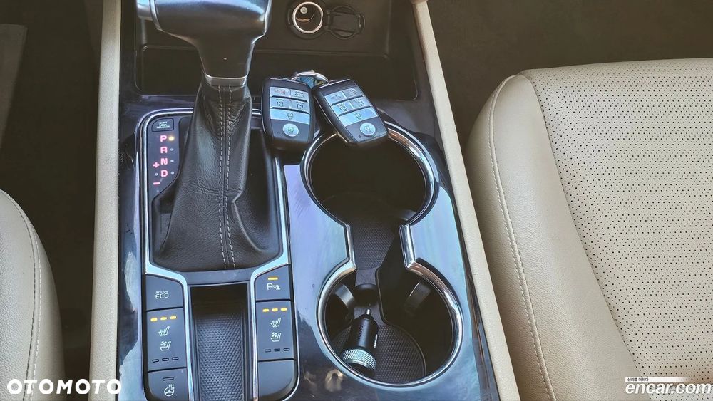 Kia Carnival - 13