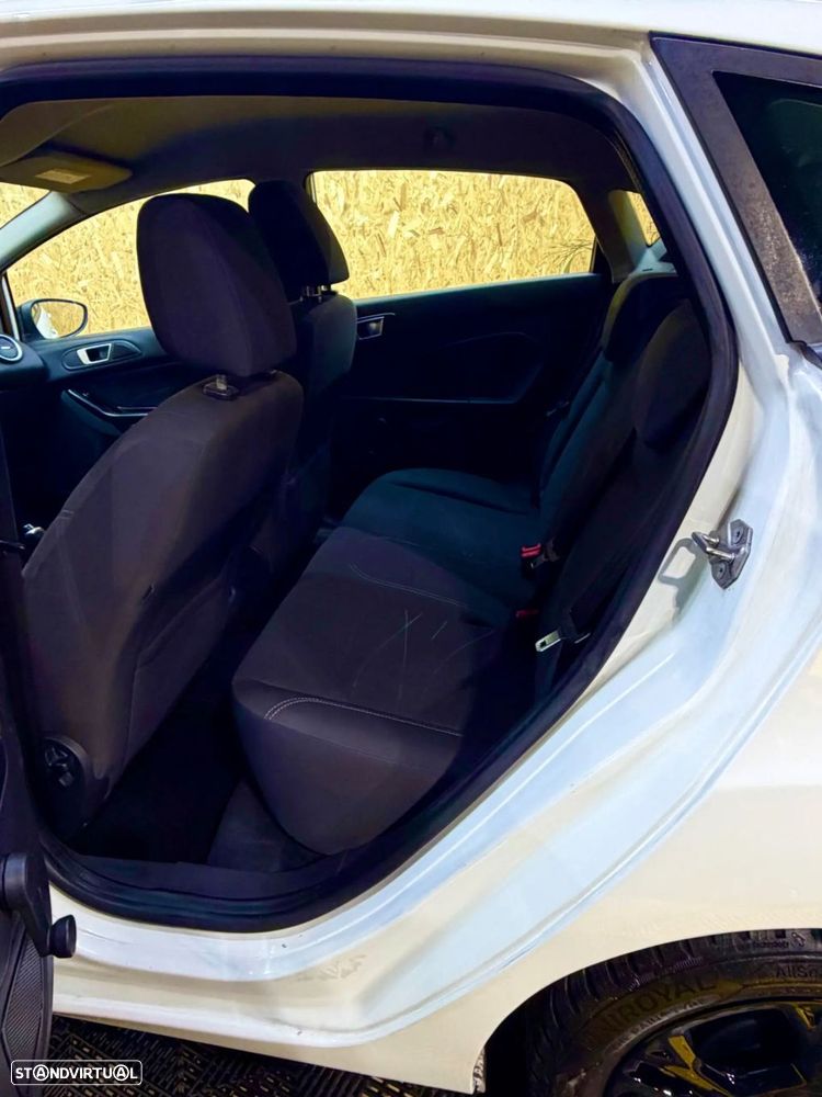 Ford Fiesta 1.5 TDCi Trend - 31
