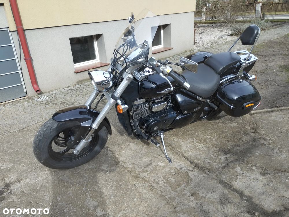 Suzuki Intruder - 6