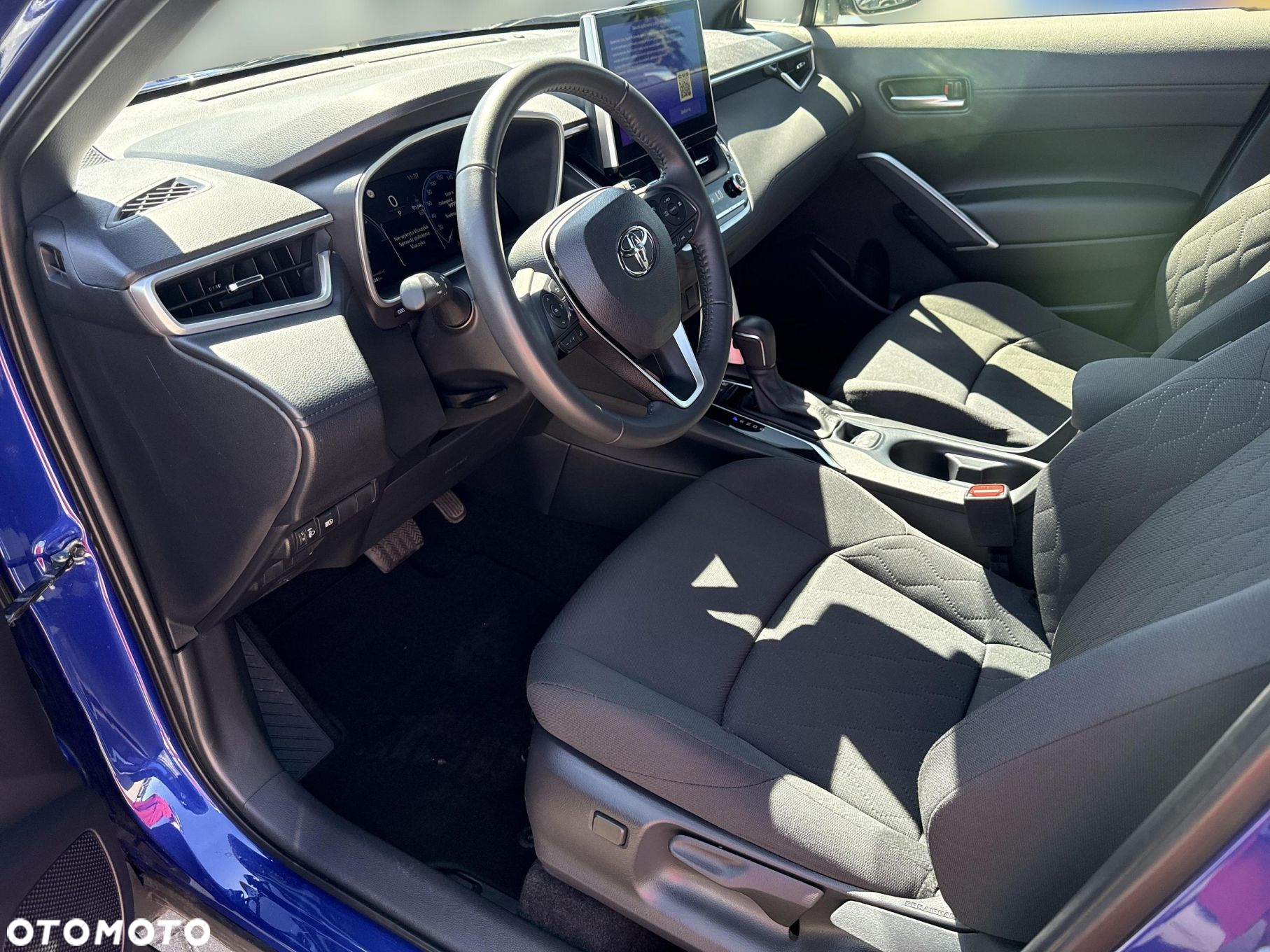 Toyota Corolla Cross 2.0 Hybrid Comfort - 9