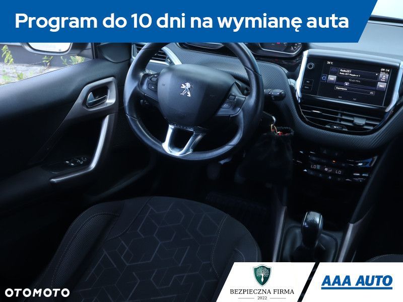Peugeot 2008 - 9