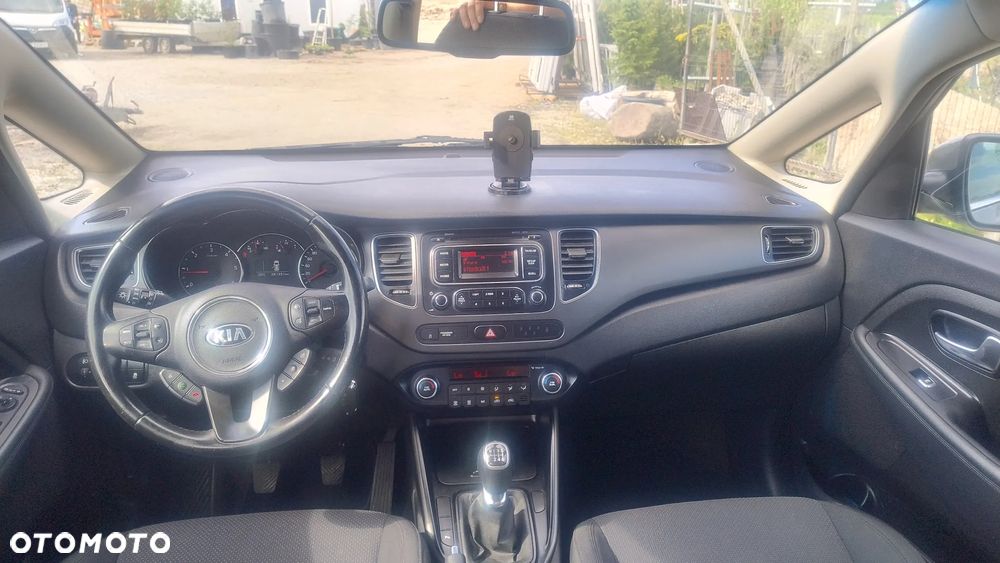 Kia Carens 1.7 CRDi XL 7os - 10