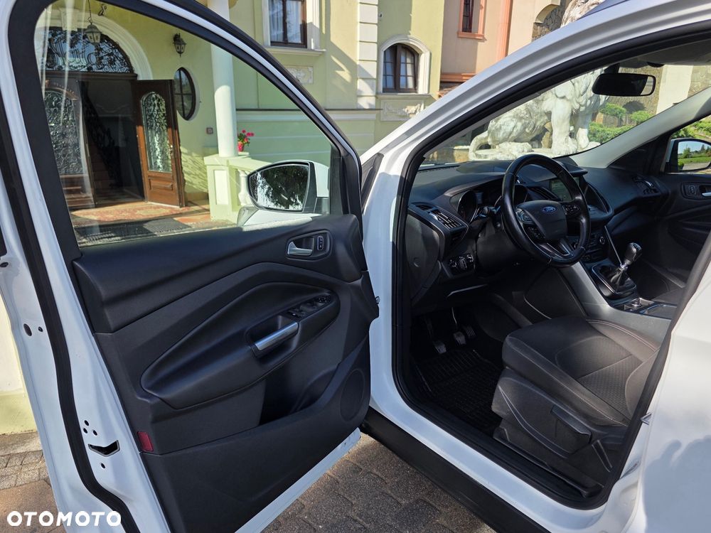 Ford Kuga 2.0 TDCi AWD Titanium - 17