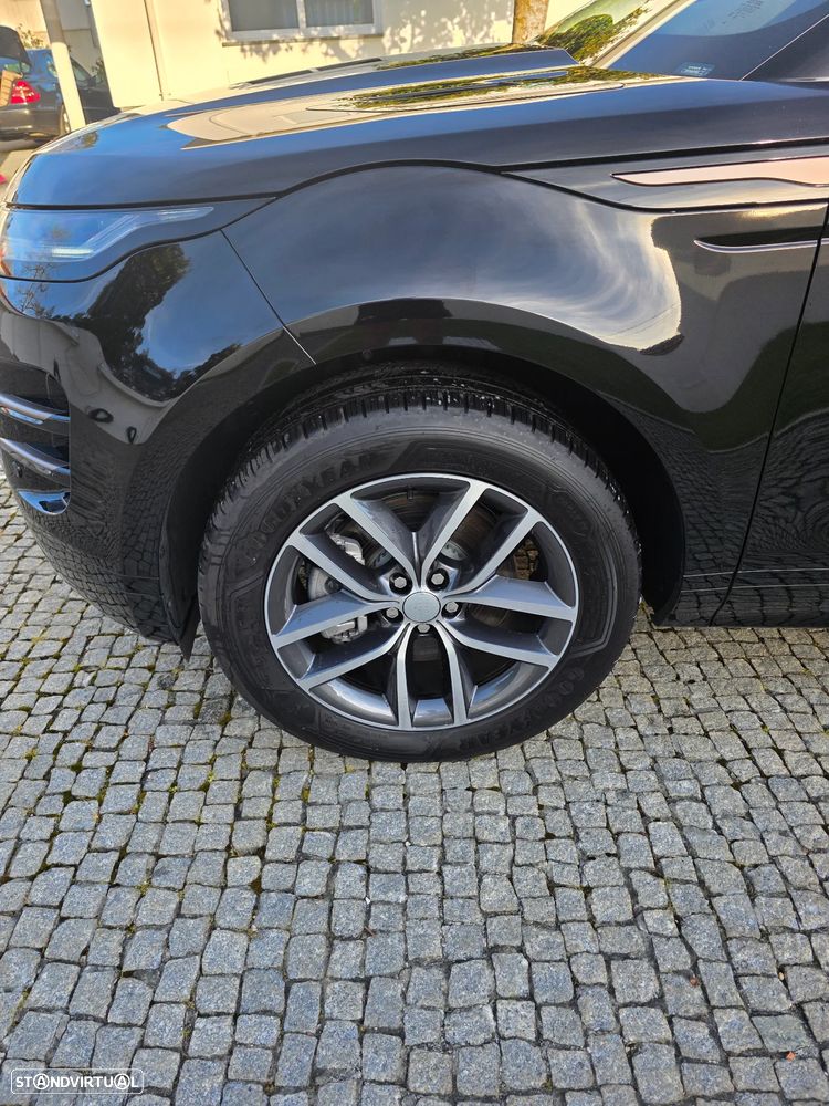 Land Rover Range Rover Evoque 1.5 P300e AWD R-Dynamic SE Auto - 9
