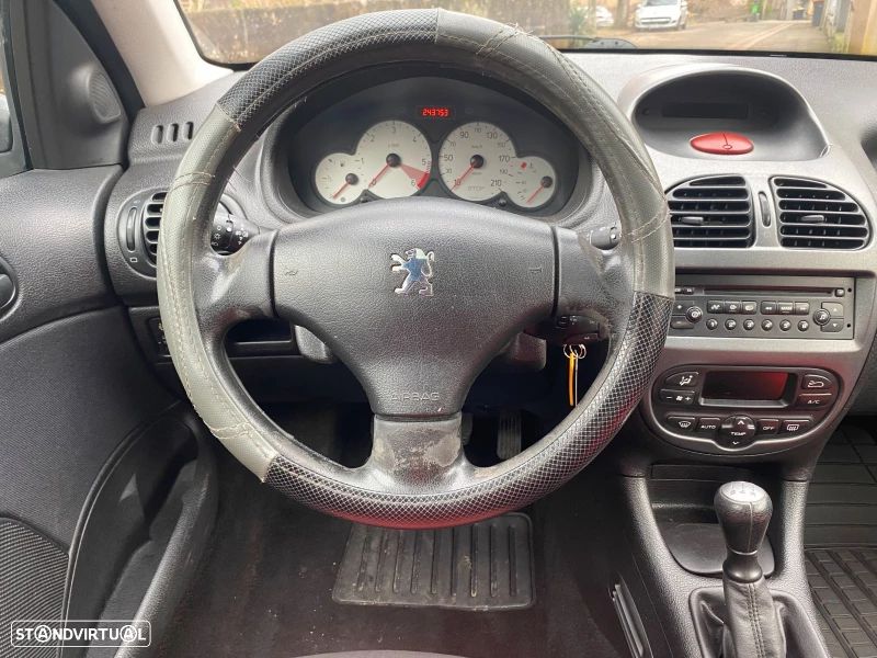 Peugeot 206 2.0 HDi XT - 3