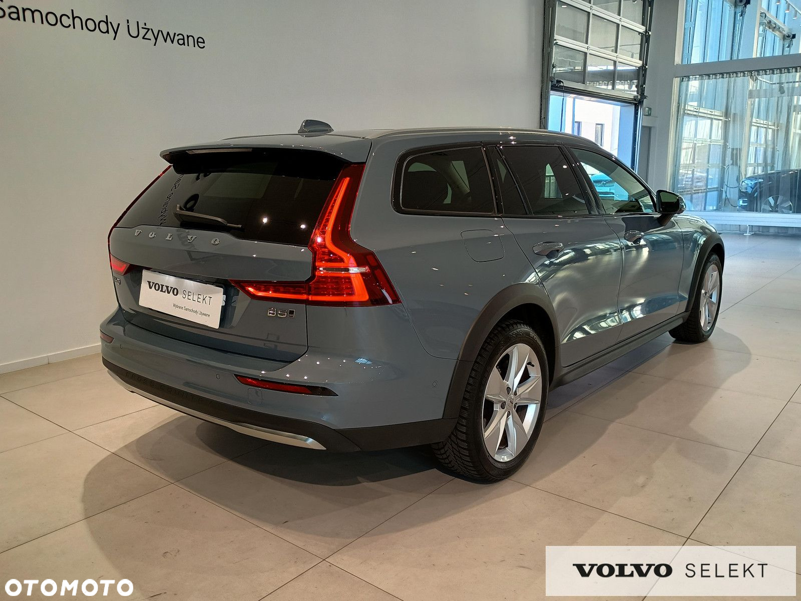 Volvo V60 Cross Country - 5