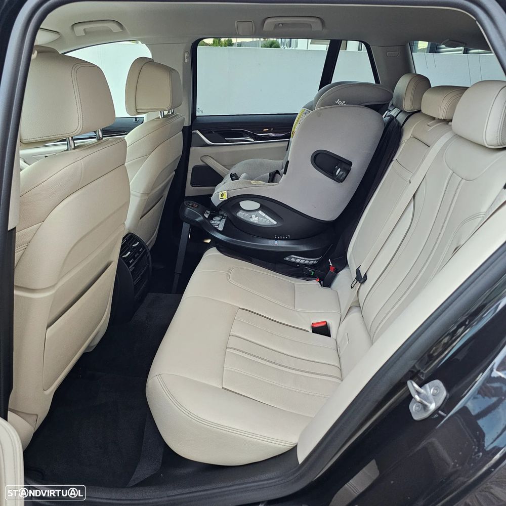 BMW 520 d Aut. Luxury Line - 12