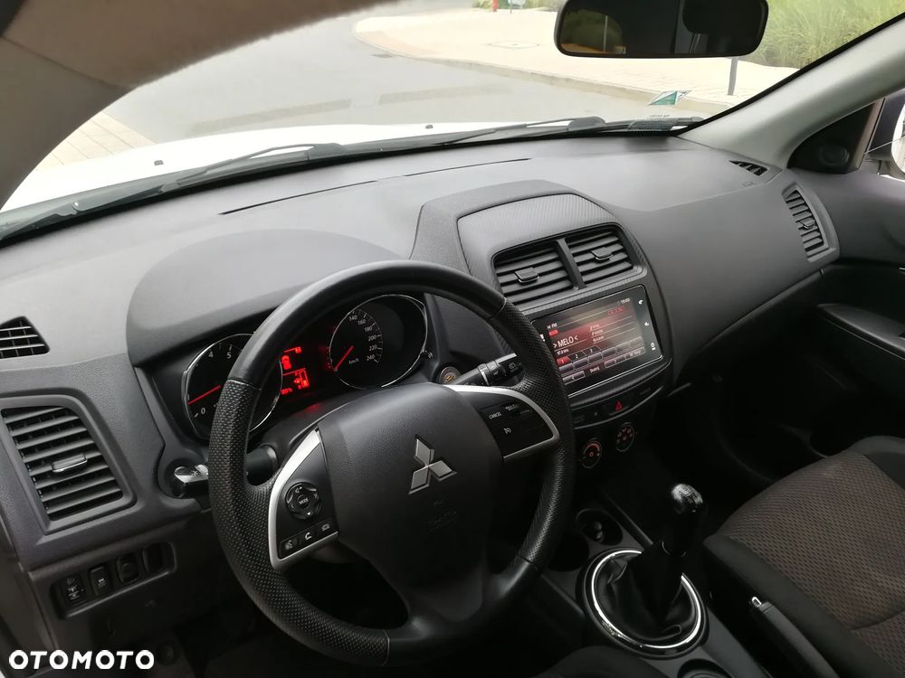 Mitsubishi ASX - 5