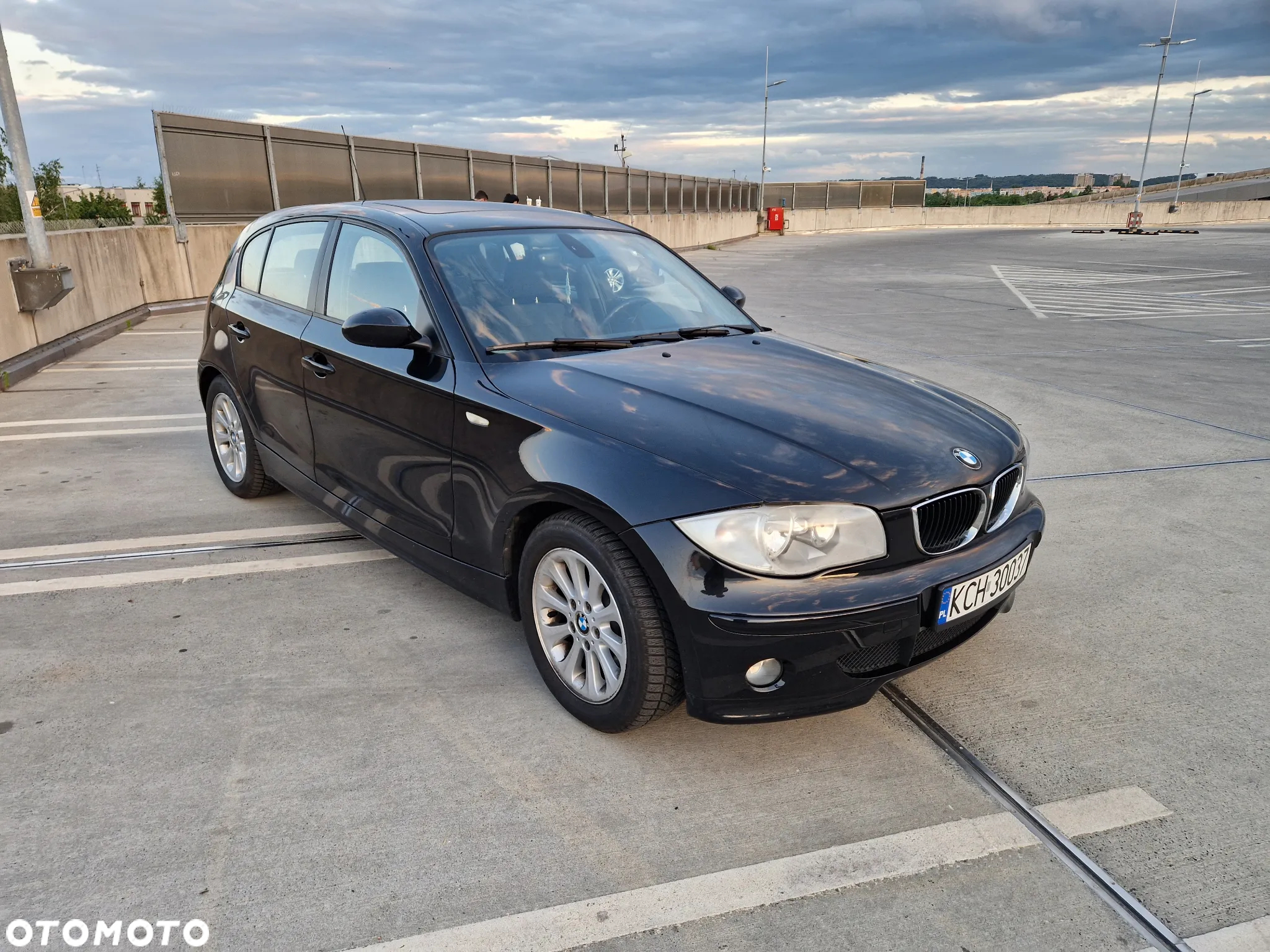 BMW Seria 1 120i - 4