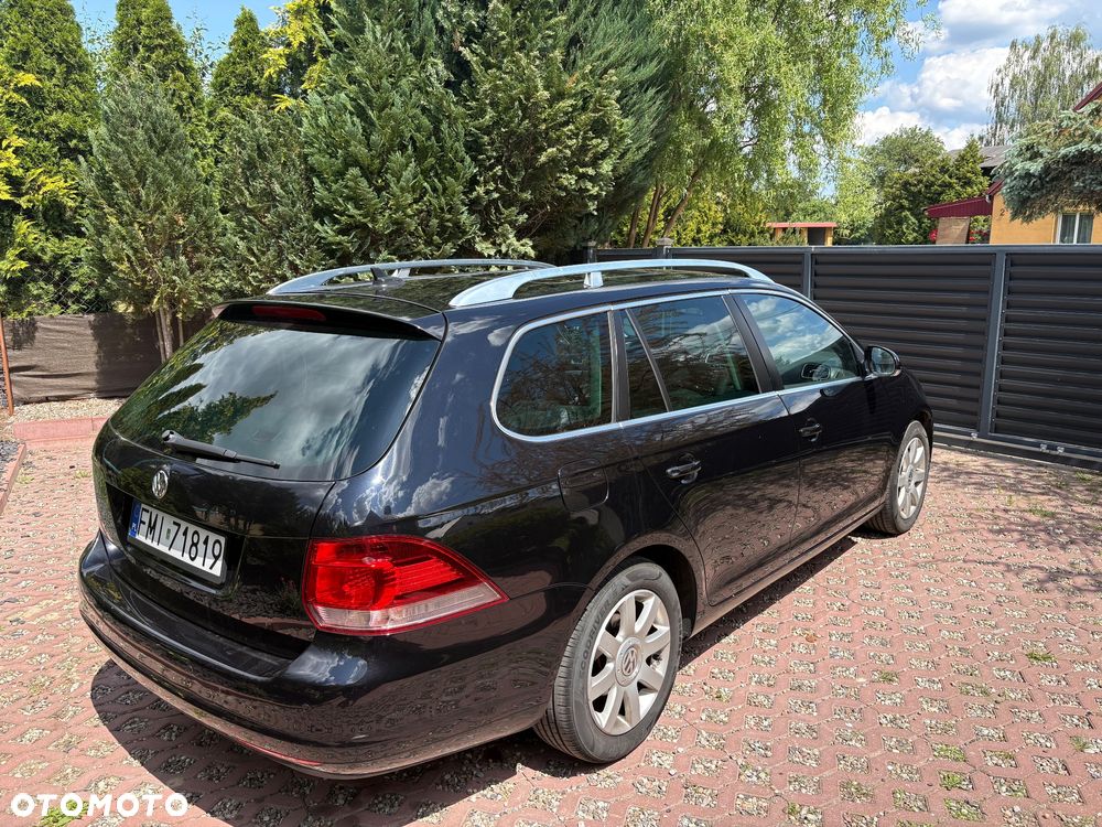 Volkswagen Golf 2.0 TDI DPF Highline - 4