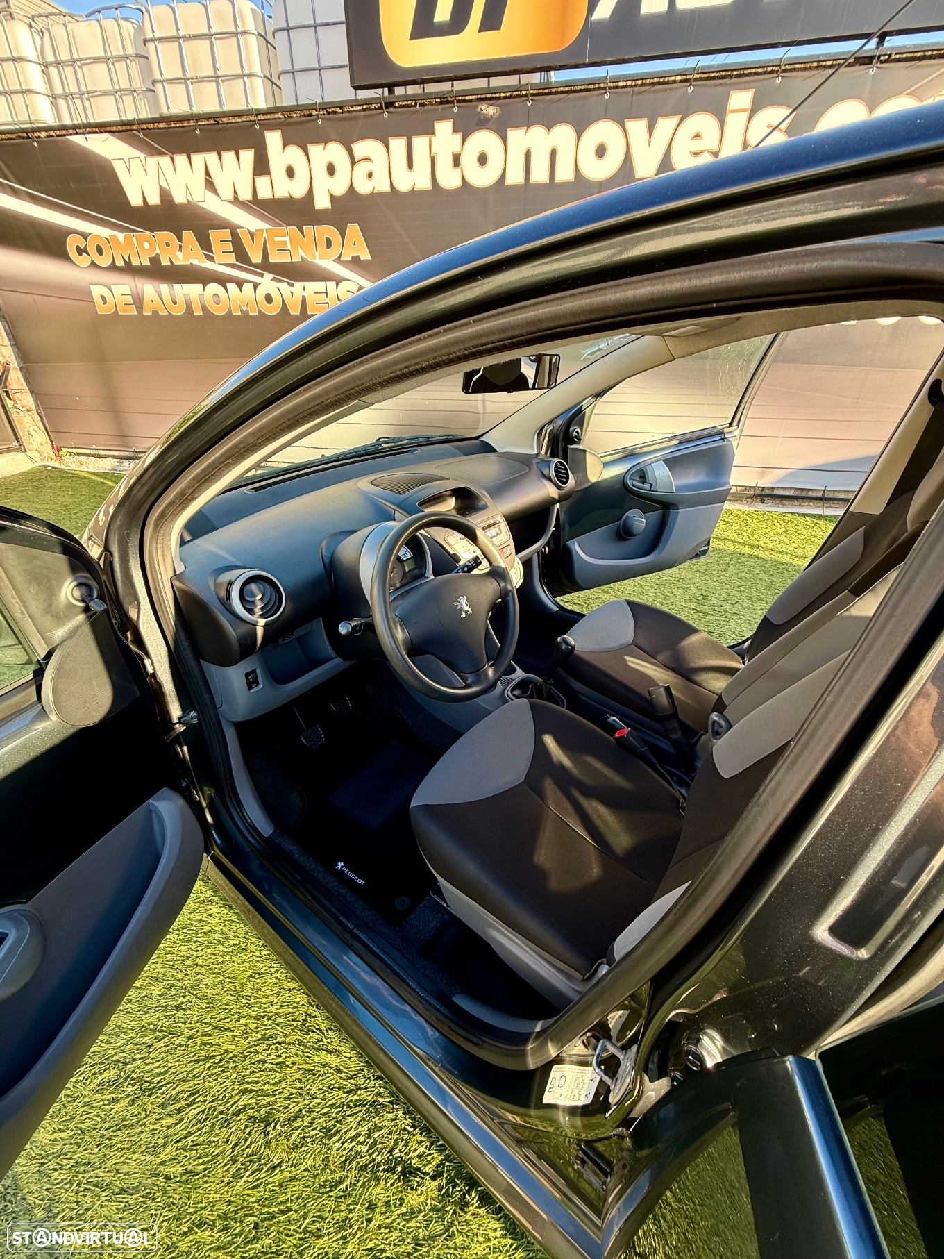Peugeot 107 1.0 Urban - 36