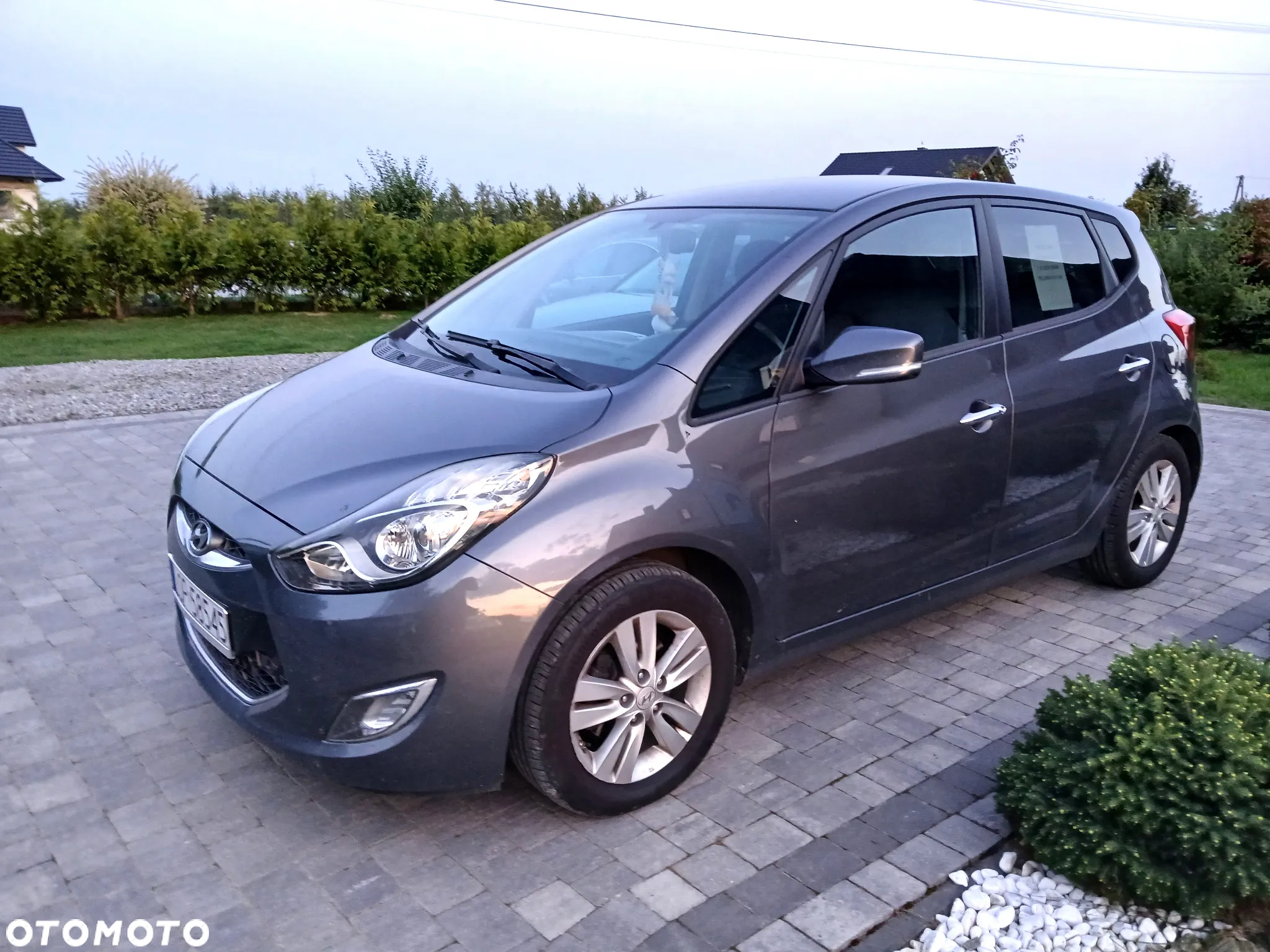 Hyundai ix20 1.4 CRDi Premium blue - 3