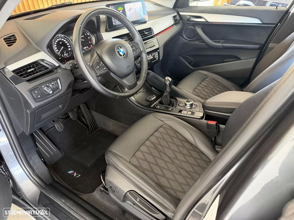 BMW X1 16 d sDrive Line xLine - 22