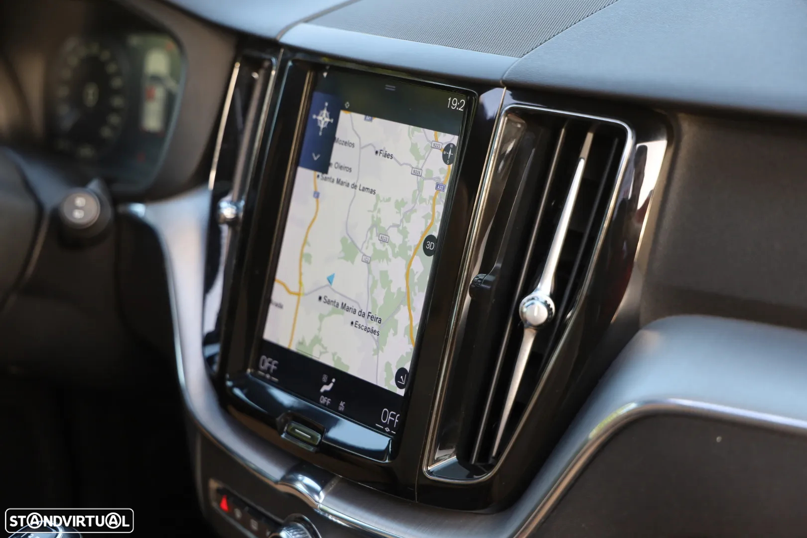 Volvo XC 60 2.0 D3 Momentum Plus - 11