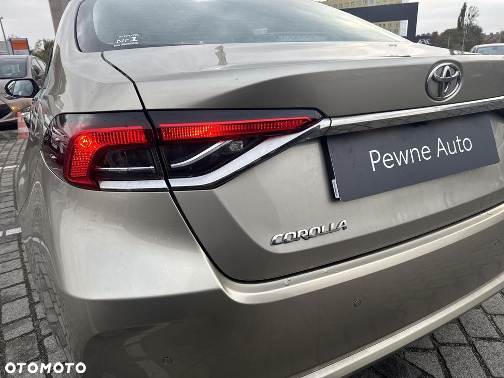Toyota Corolla - 11
