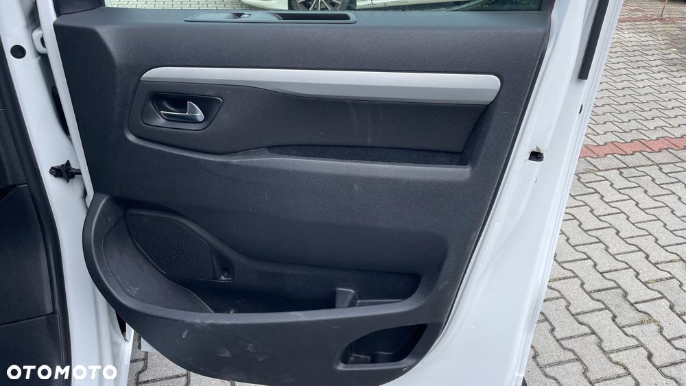 Opel Vivaro - 23