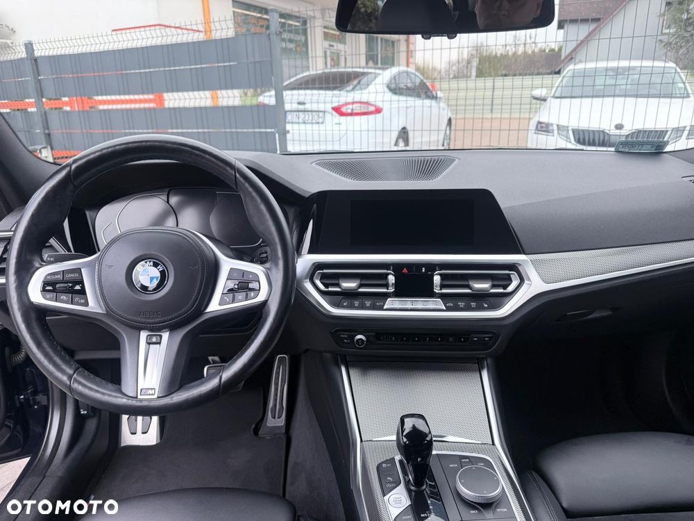 BMW Seria 3 318i Business Edition sport - 8