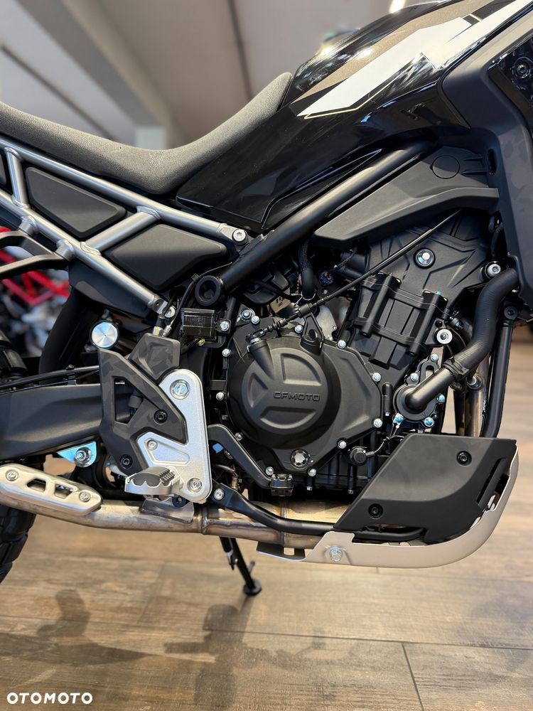 CFMoto 450MT - 15