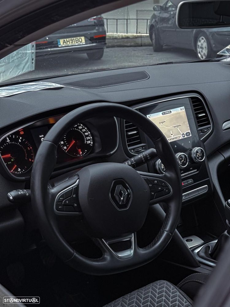 Renault Mégane 1.5 Blue dCi Limited - 15