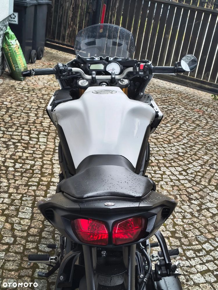 Yamaha FZ8 - 11