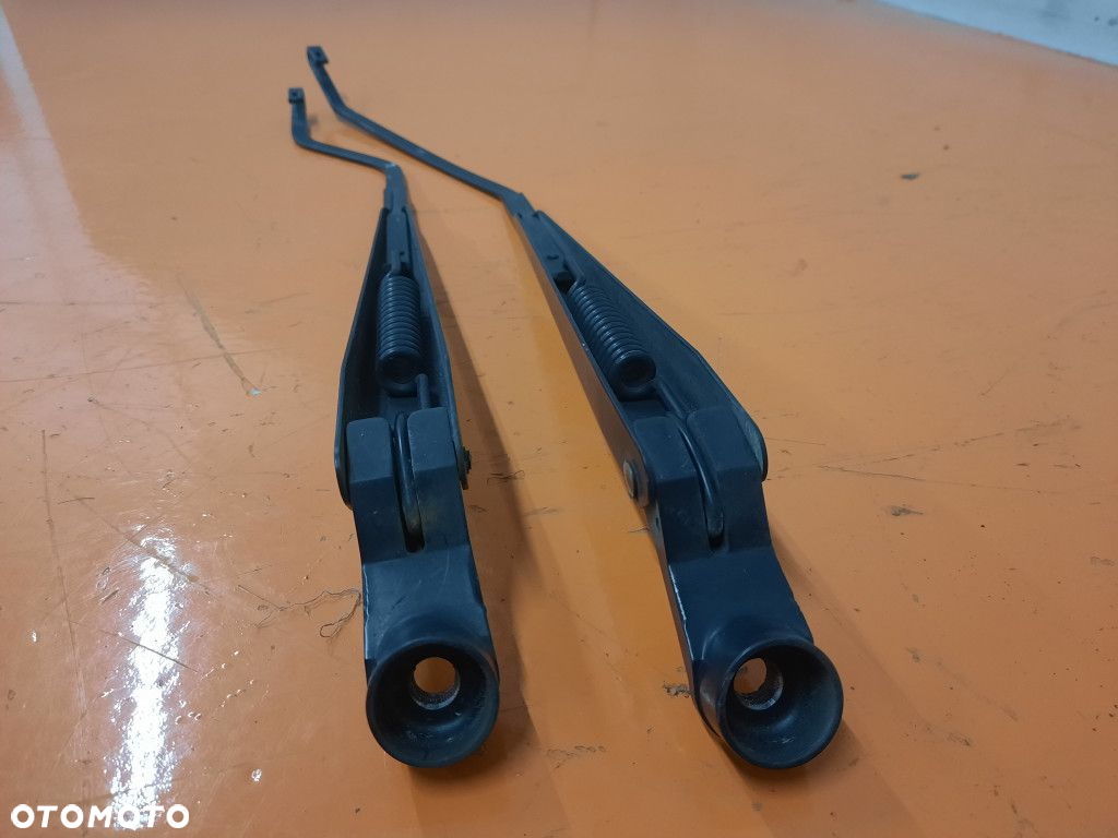 SUZUKI SWIFT IV MK6 04-10 RAMIE WYCIERACZKI PRZÓD KOMPLET  M13A - 6