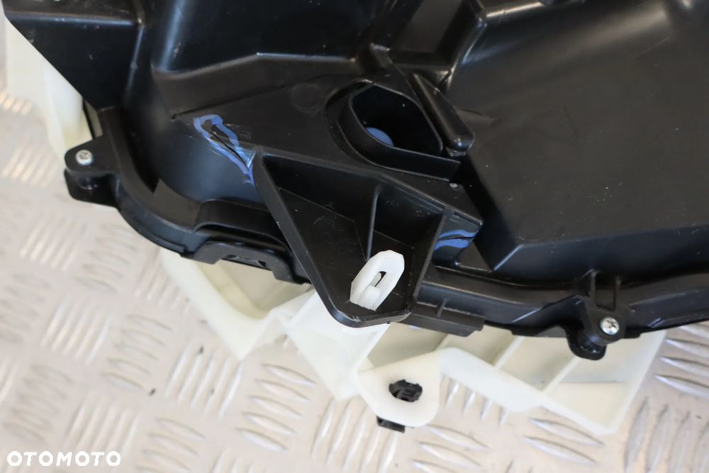 LAMPA PRZEDNIA PRZÓD PRAWA MITSUBISHI ECLIPSE CROSS LIFT FULL LED 2020- - 17