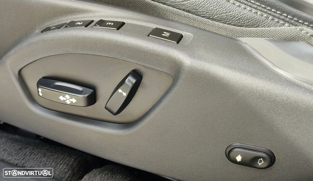 Volvo V60 Cross Country 2.0 D3 Momentum - 15