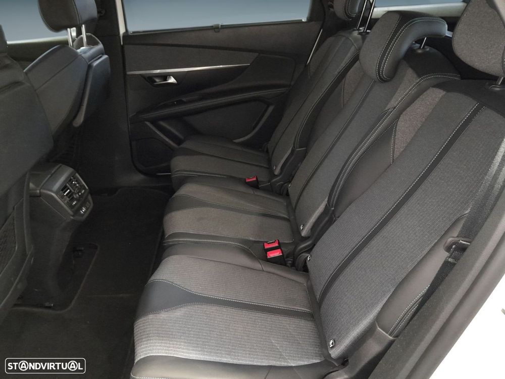 Peugeot 5008 1.2 PureTech Allure Pack EAT8 - 12