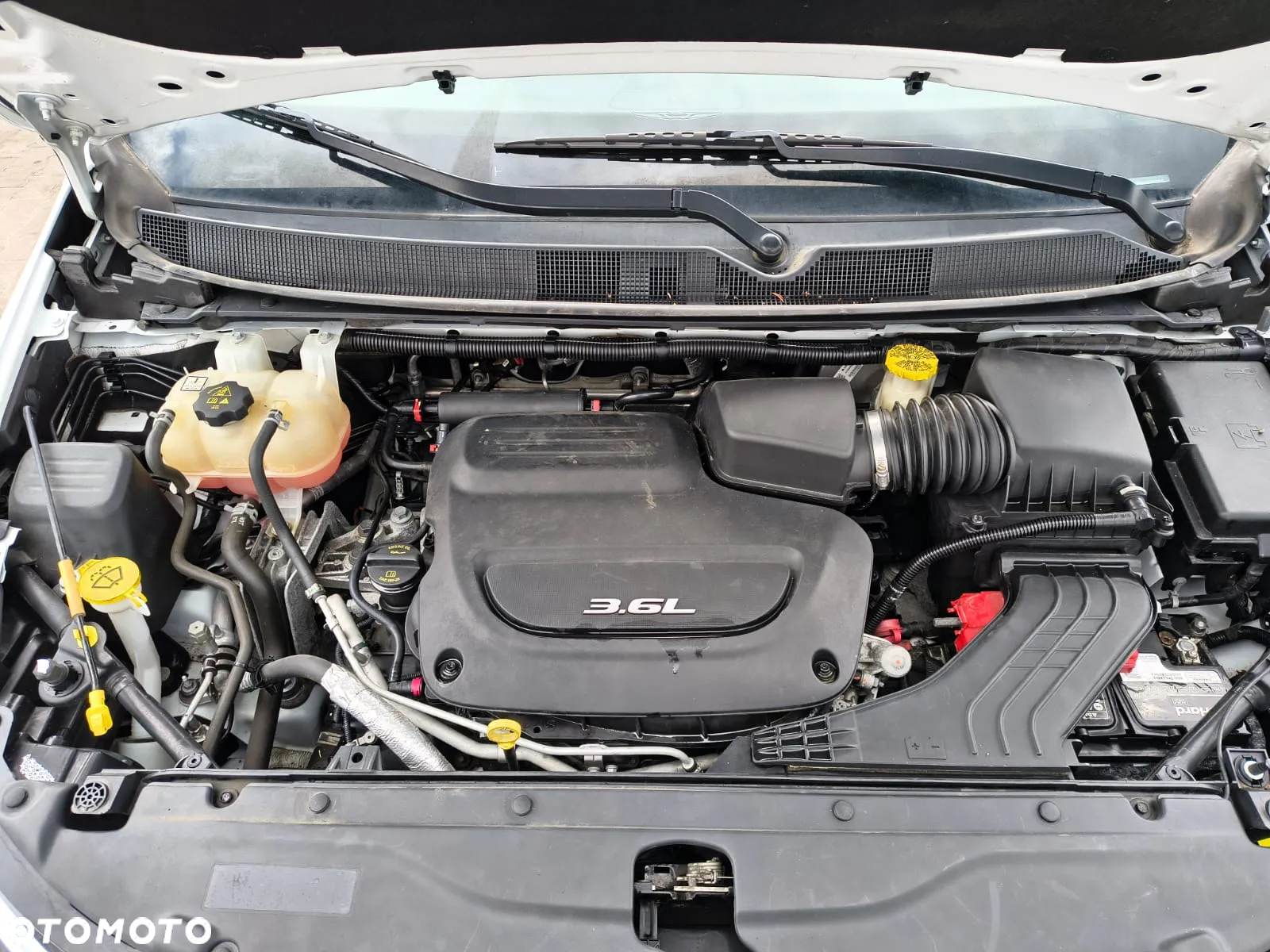 Chrysler Pacifica - 10